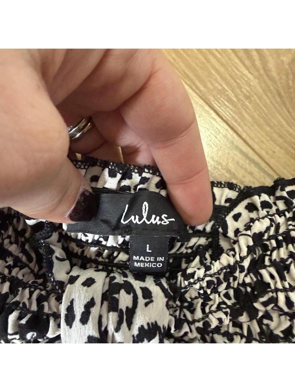 NWT Lulus Black White Floral Leopard Smocked Crop Top Tie Strap Ruffle L - Picture 4 of 7